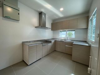 For sale 4 bedrooms house in Prawet, Bangkok