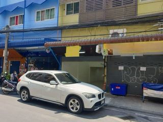 Gewerbefläche zur Miete in Khlong Toei, Bangkok