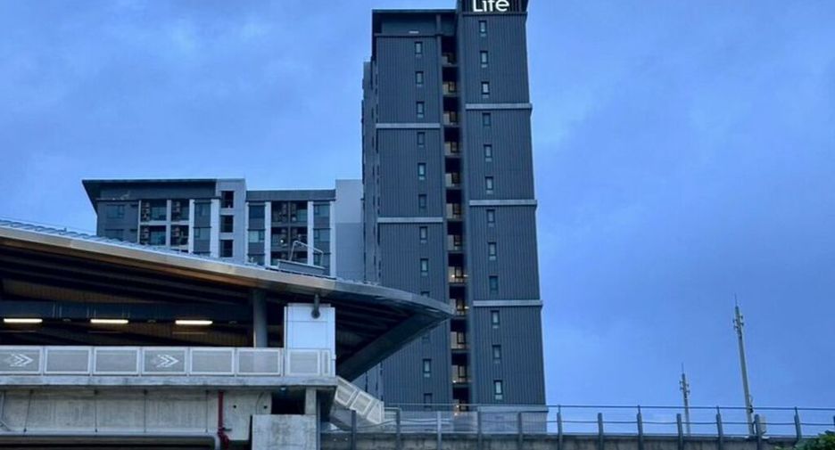 For sale 2 bedrooms condo in Bang Phlat, Bangkok