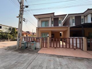 Haus zur Miete mit 3 Zimmer in Bang Lamung, Chonburi