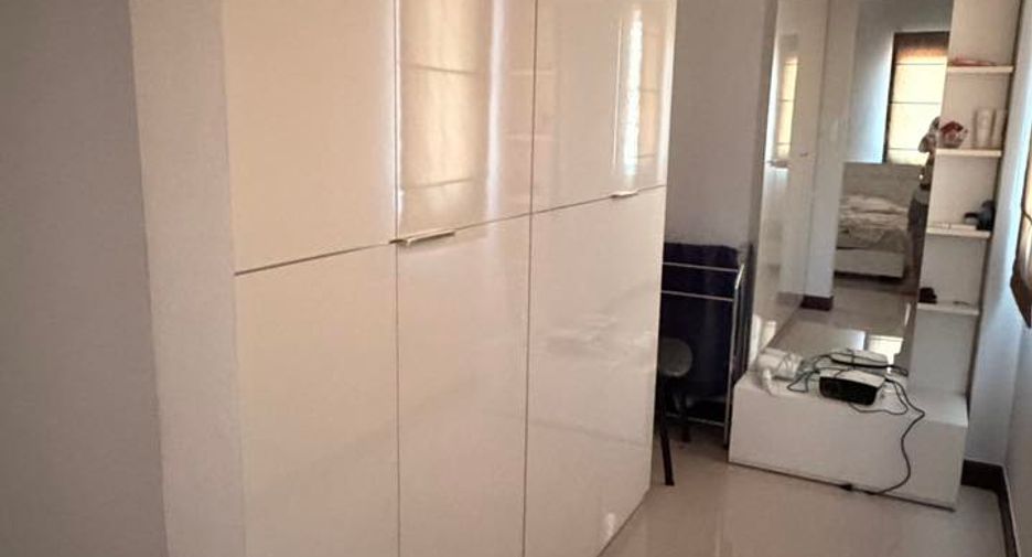 For rent 3 bedrooms house in East Pattaya, Pattaya