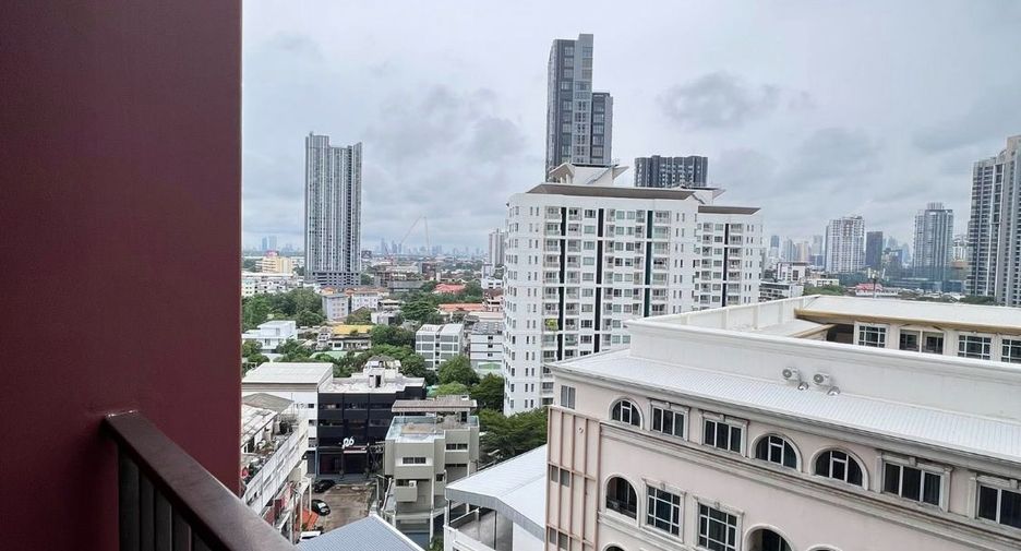 For rent 1 bed condo in Khlong Toei, Bangkok