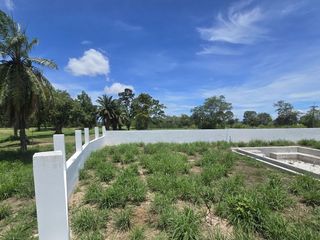 出售 土地 在 Bang Lamung, Chon Buri