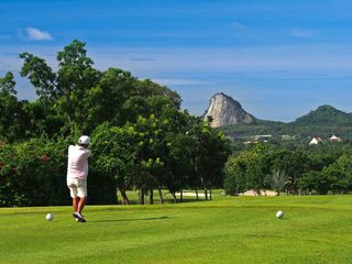 出售 土地 在 Bang Lamung, Chon Buri