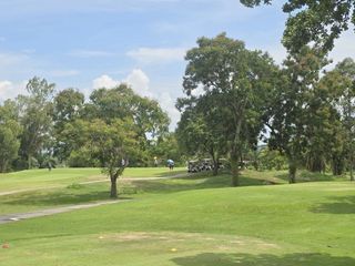 出售 土地 在 Bang Lamung, Chon Buri