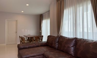 Casa en venta de 4 habitaciones en Bang Phli, Samut Prakan