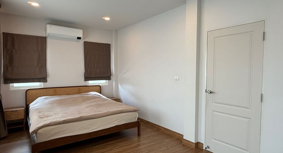 For sale 4 bedrooms house in Bang Phli, Samut Prakan