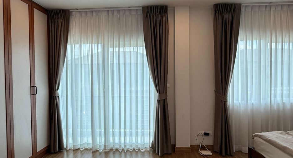For sale 4 bedrooms house in Bang Phli, Samut Prakan