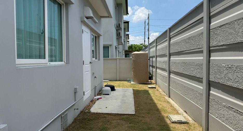 For sale 4 bedrooms house in Bang Phli, Samut Prakan