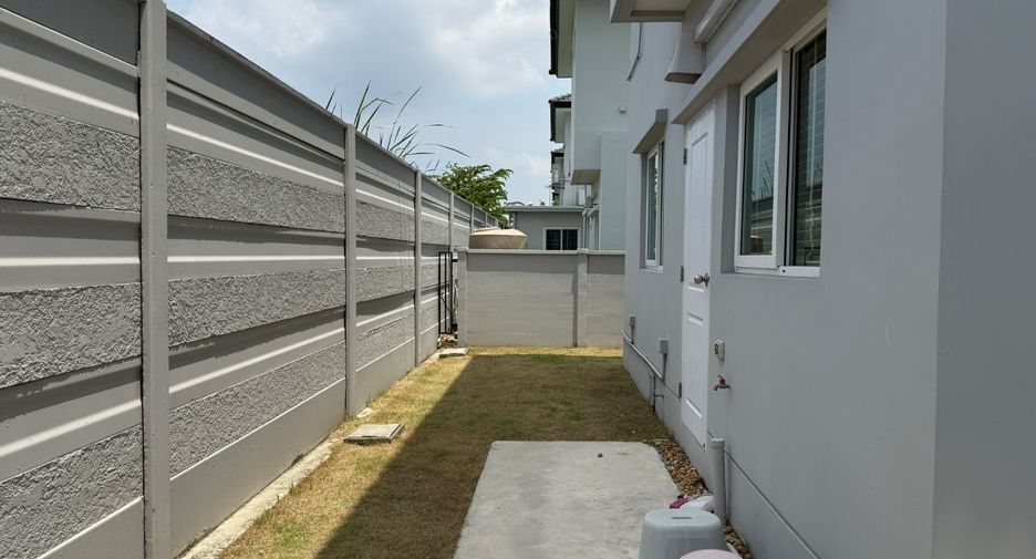 For sale 4 bedrooms house in Bang Phli, Samut Prakan