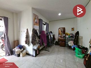 Casa adosada en venta de 3 habitaciones en Mueang Chon Buri, Chonburi