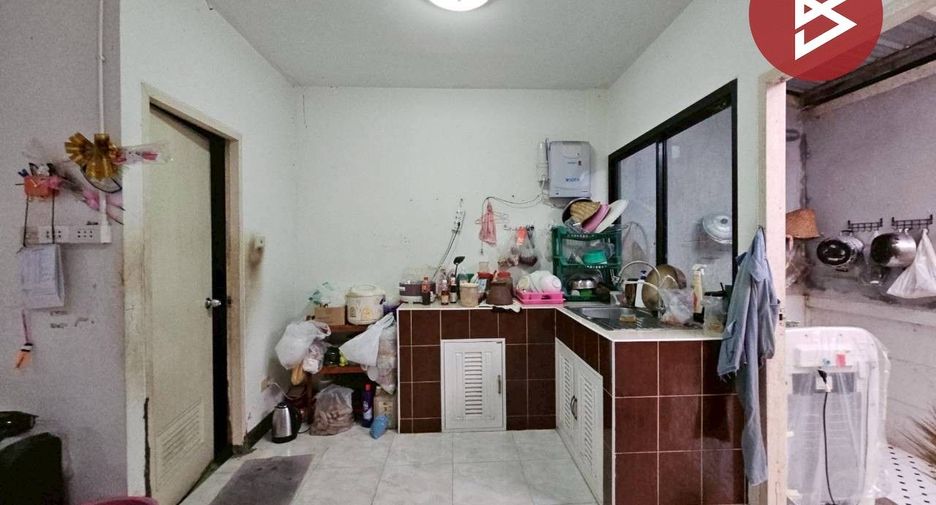 For sale 3 ベッドルーム townhouse in Mueang Chon Buri, Chonburi