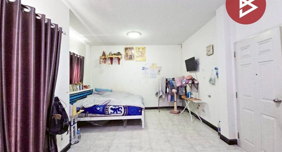 For sale 3 ベッドルーム townhouse in Mueang Chon Buri, Chonburi