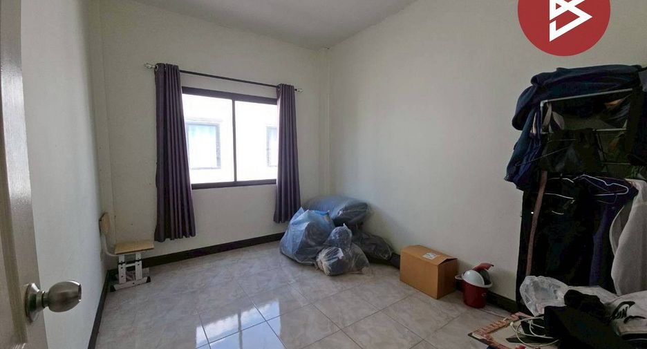 For sale 3 ベッドルーム townhouse in Mueang Chon Buri, Chonburi