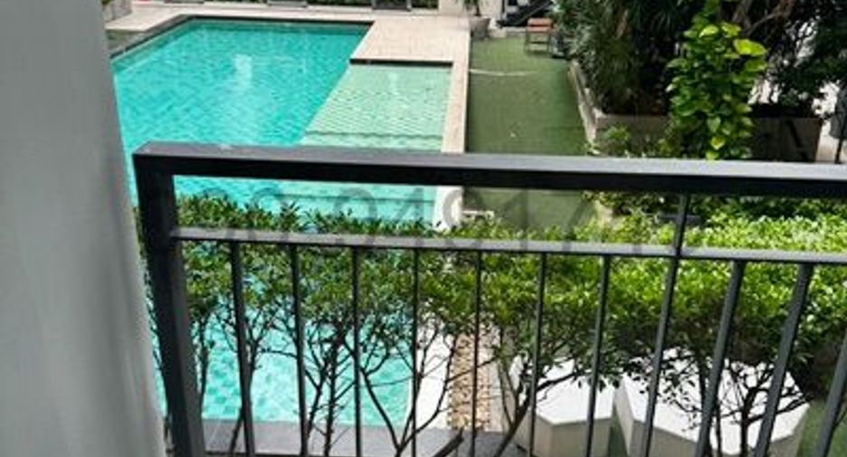 Condo en alquiler de 2 habitaciones en Bang Na, Bangkok
