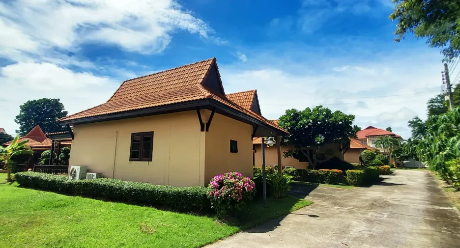 À vendre 2 chambres maison à Mueang Chon Buri, Chonburi