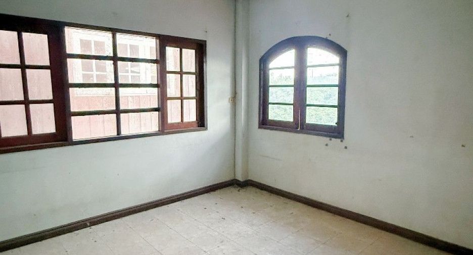 À vendre 5 chambres maison à Ban Pong, Ratchaburi