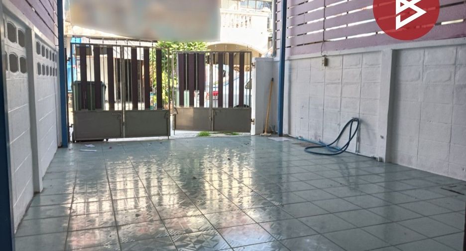 Casa adosada en alquiler y en venta de 2 habitaciones en Mueang Samut Prakan, Samut Prakan