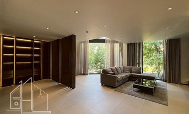 For rent 3 bedrooms apartment in Khlong Toei, Bangkok