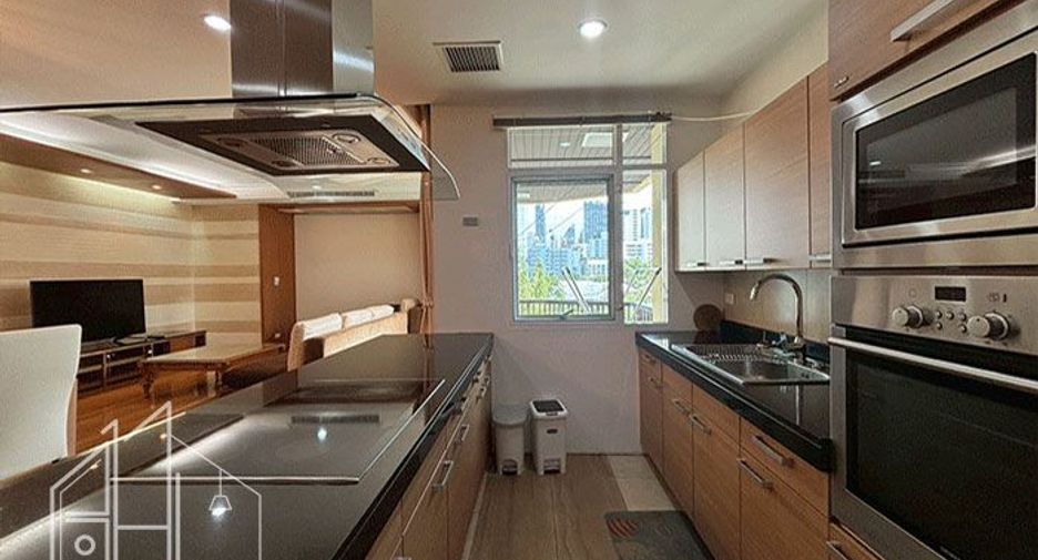 For rent 3 bedrooms condo in Watthana, Bangkok