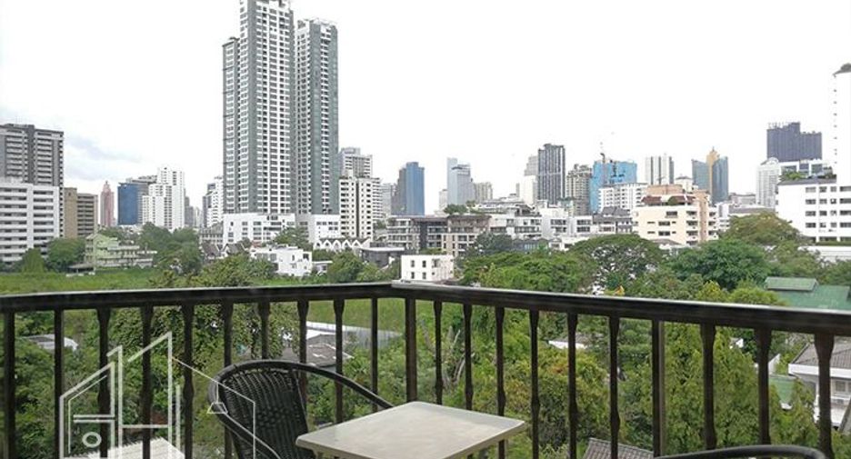 For rent 3 bedrooms condo in Watthana, Bangkok