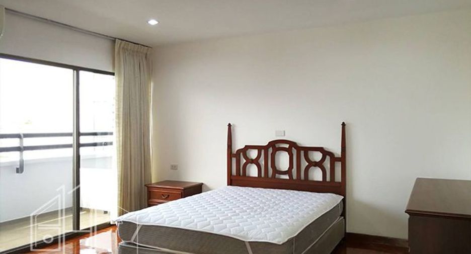 À louer 3 chambres appartement à Watthana, Bangkok