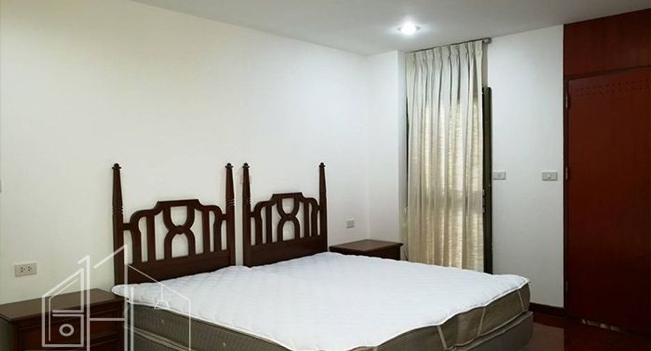 À louer 3 chambres appartement à Watthana, Bangkok