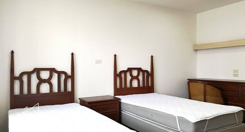 À louer 3 chambres condo à Watthana, Bangkok