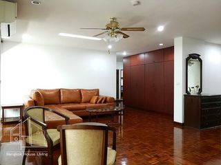 For rent 3 bedrooms apartment in Watthana, Bangkok