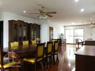 For rent 3 bedrooms apartment in Watthana, Bangkok