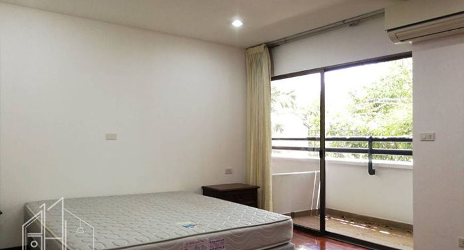 À louer 3 chambres appartement à Watthana, Bangkok