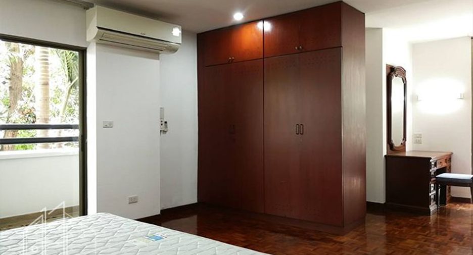 À louer 3 chambres appartement à Watthana, Bangkok