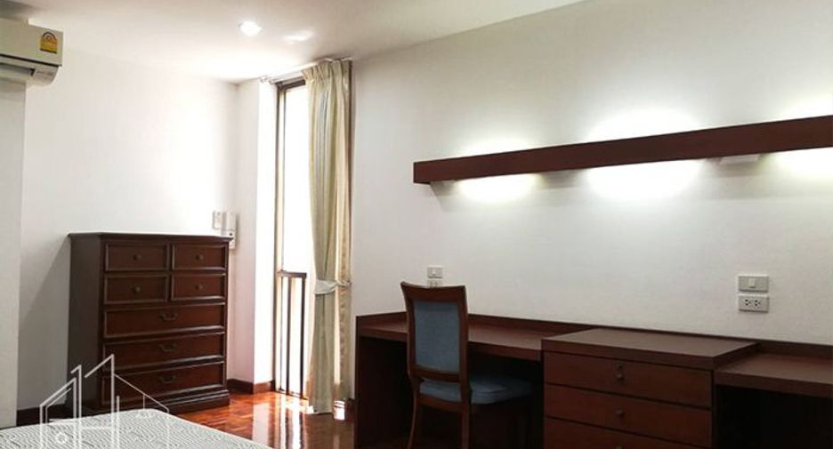À louer 3 chambres appartement à Watthana, Bangkok