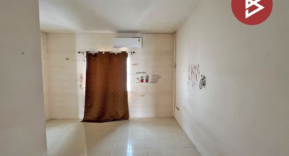 For sale 2 bedrooms townhouse in Mueang Chon Buri, Chonburi