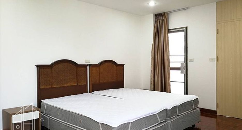 À louer 3 chambres condo à Watthana, Bangkok