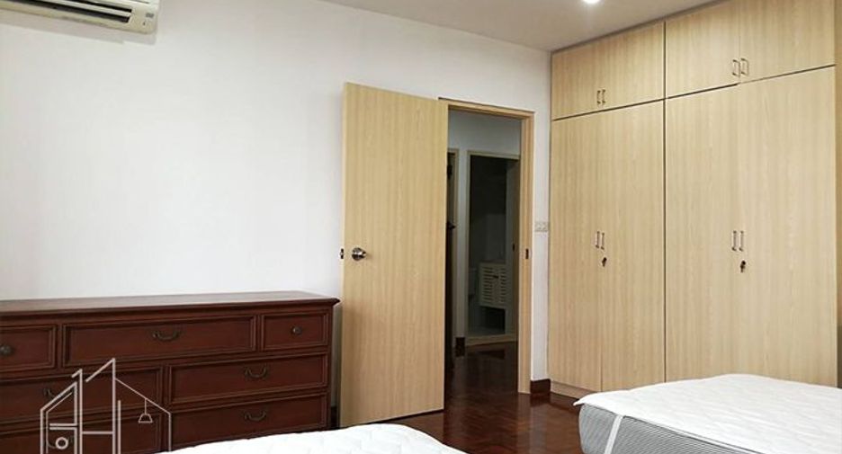 À louer 3 chambres condo à Watthana, Bangkok