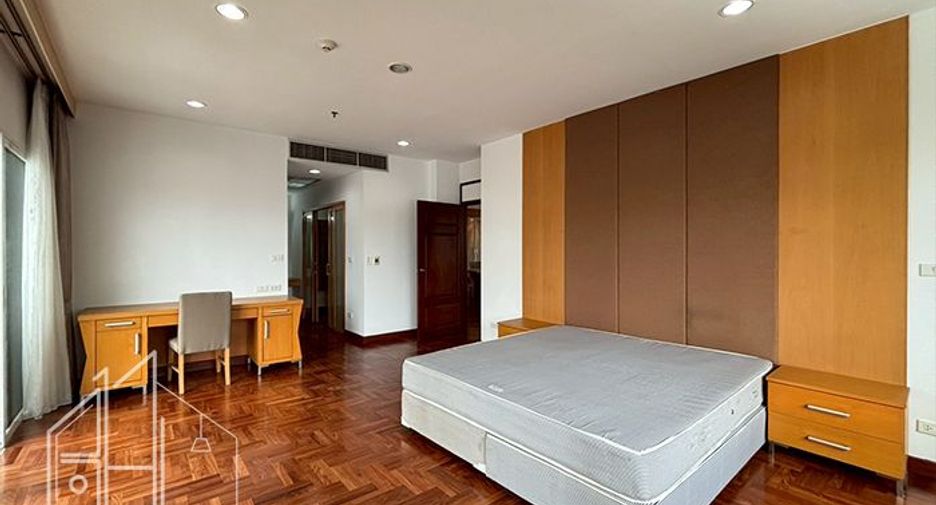 À louer 3 chambres appartement à Khlong Toei, Bangkok