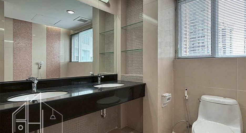À louer 3 chambres appartement à Khlong Toei, Bangkok