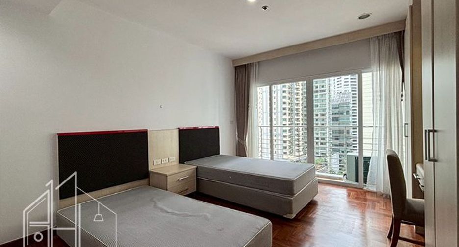 À louer 3 chambres appartement à Khlong Toei, Bangkok