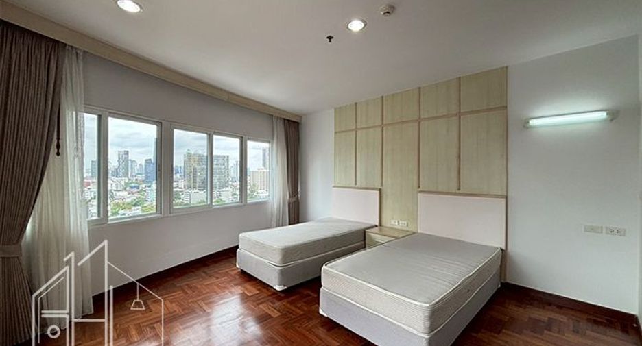 À louer 3 chambres appartement à Khlong Toei, Bangkok