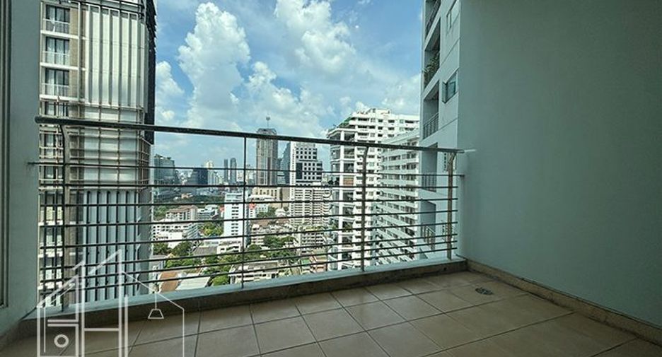 À louer 3 chambres condo à Khlong Toei, Bangkok