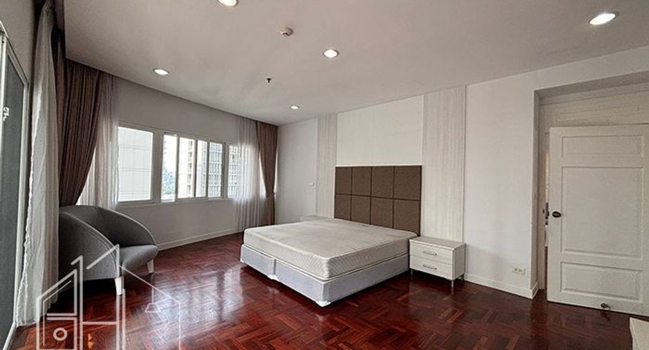 À louer 3 chambres condo à Khlong Toei, Bangkok