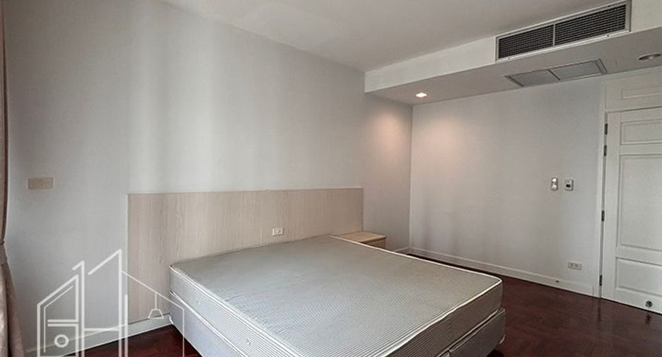 À louer 3 chambres condo à Khlong Toei, Bangkok