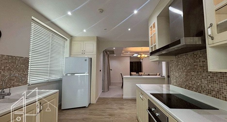 For rent and for sale 4 bedrooms condo in Khlong Toei, Bangkok
