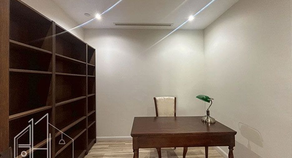 For rent and for sale 4 bedrooms condo in Khlong Toei, Bangkok