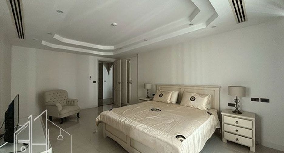 For rent and for sale 4 bedrooms condo in Khlong Toei, Bangkok