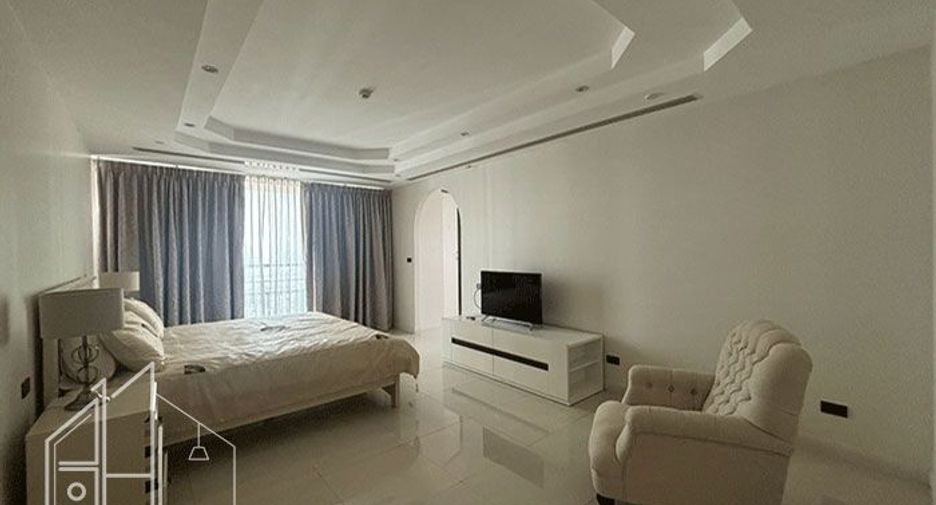 For rent and for sale 4 bedrooms condo in Khlong Toei, Bangkok