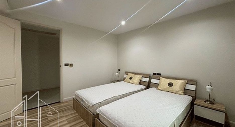 For rent and for sale 4 bedrooms condo in Khlong Toei, Bangkok