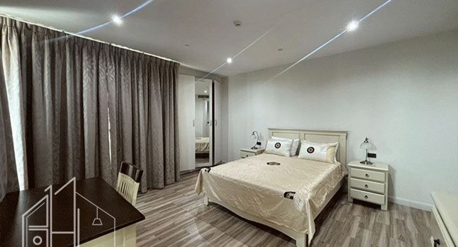 For rent and for sale 4 bedrooms condo in Khlong Toei, Bangkok