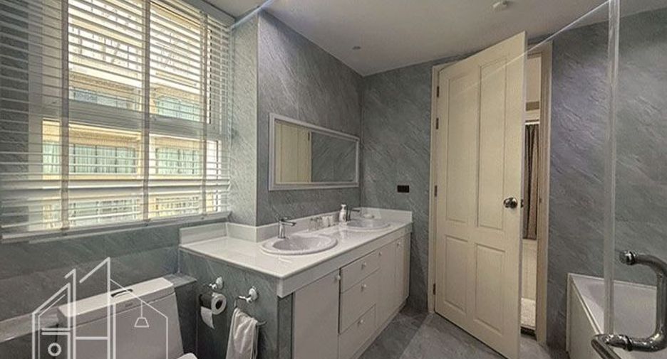 For rent and for sale 4 bedrooms condo in Khlong Toei, Bangkok